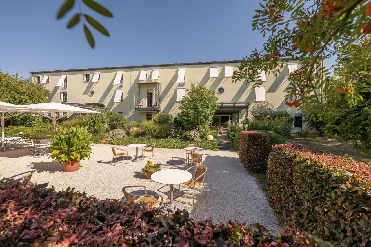 Hotel Moritz An Der Elbe Цайтхайн Экстерьер фото